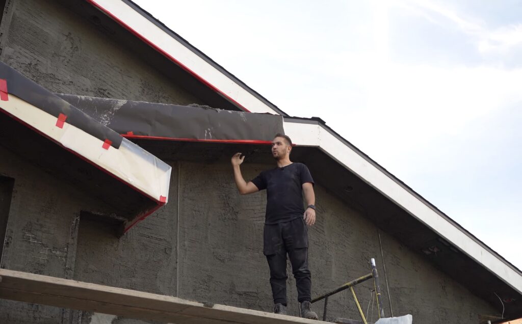 applying-stucco-siding